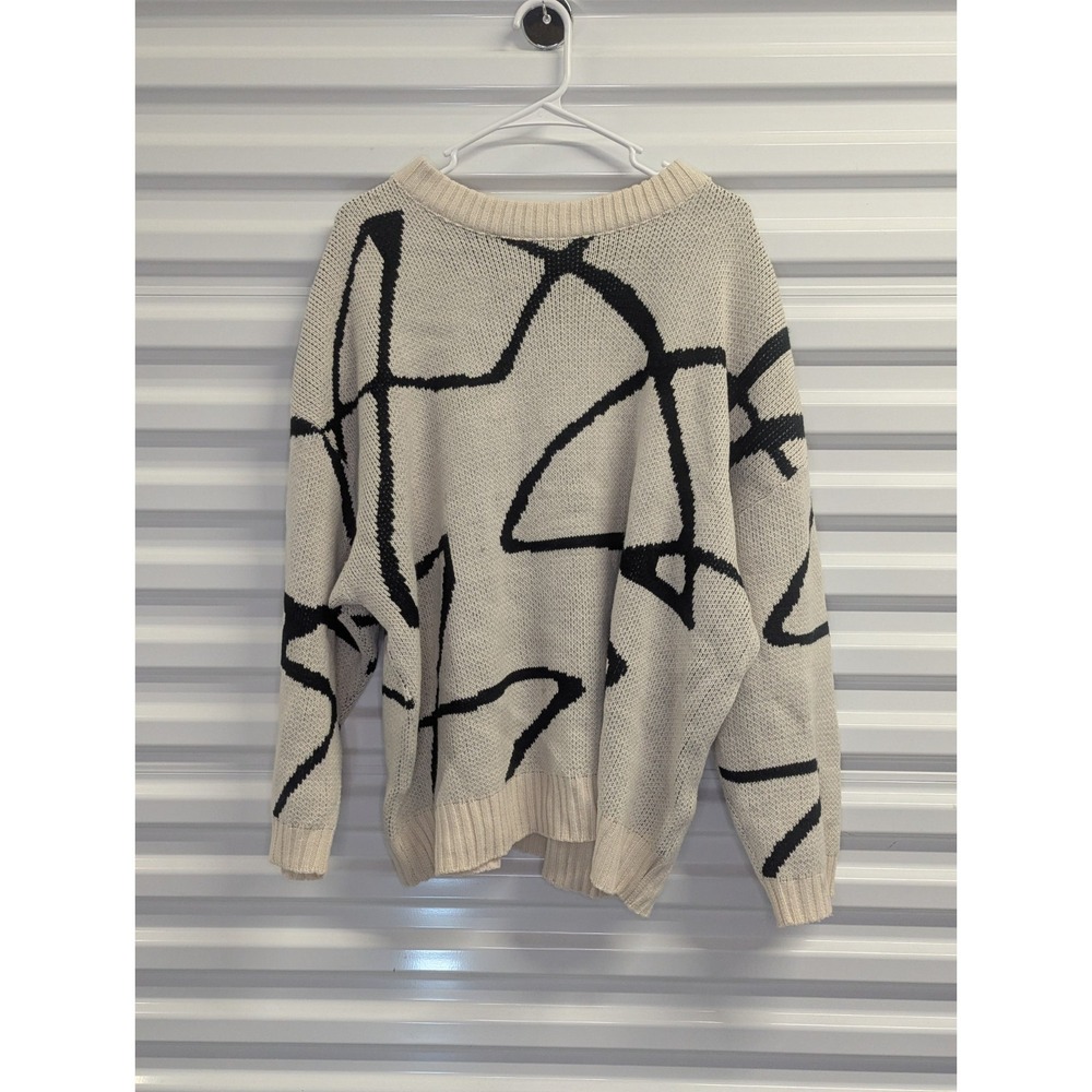 Minimalist Abstract Art Knit Sweater Oversized Cream Black Lelis Collection L